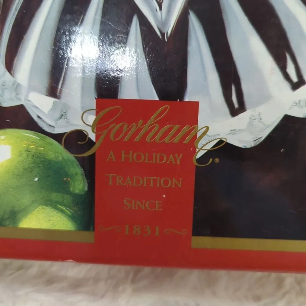 Gorham Holiday Traditions Angels of Peace 8 1/2 Inch Angel Candy‎ Dish